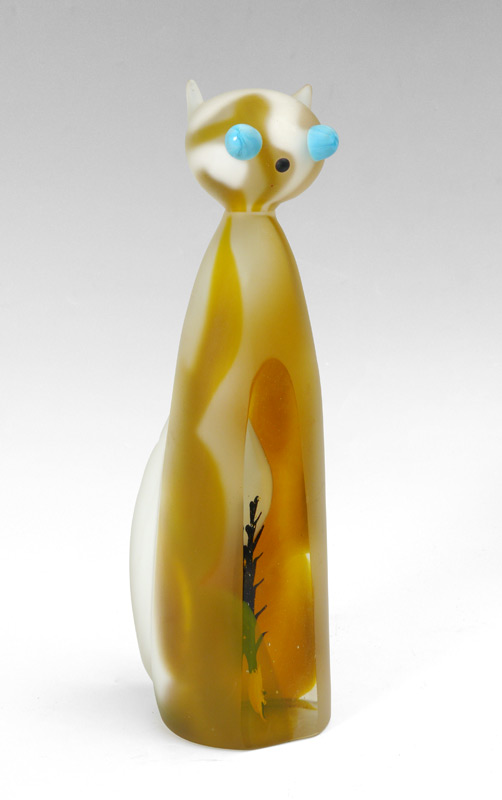 Appraisal: MODERNIST FIGURAL ART GLASS CAT Unmarked most likely Murano striated