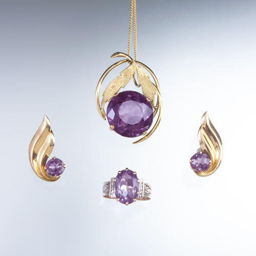 Appraisal: GOLD AND AMETHYST Jewelry group in k and k yellow