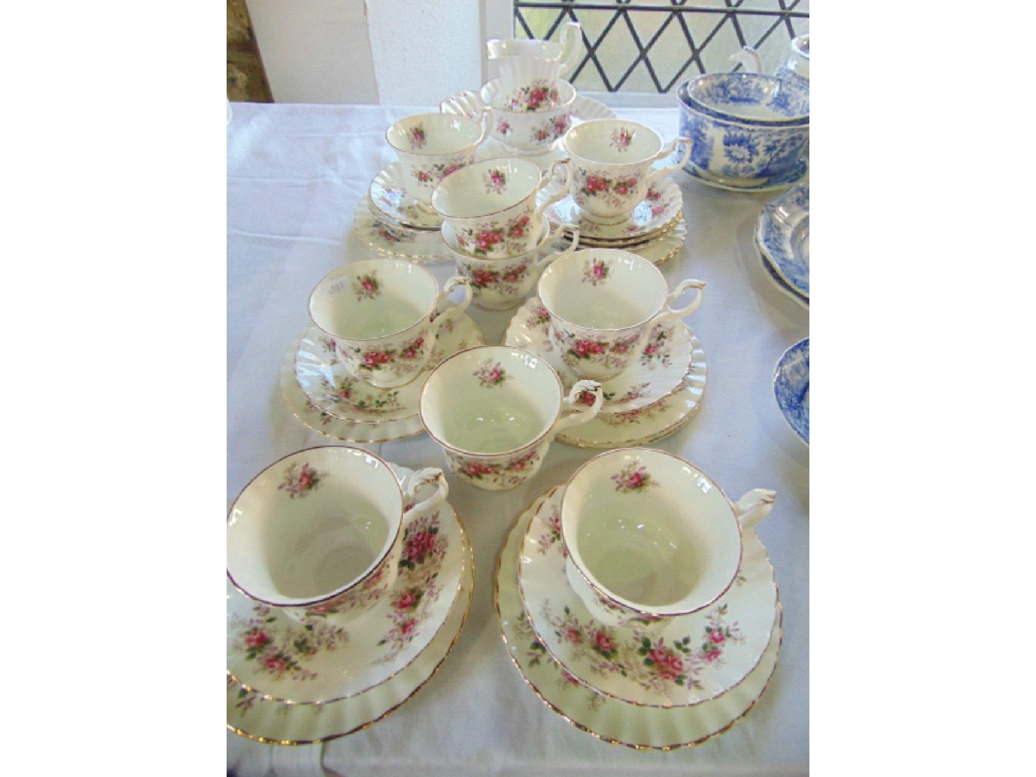 Appraisal: A quantity of Royal Albert Lavender Rose pattern tea wares