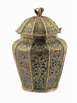 Appraisal: An eastern brass baluster jar and cover the nonagon body