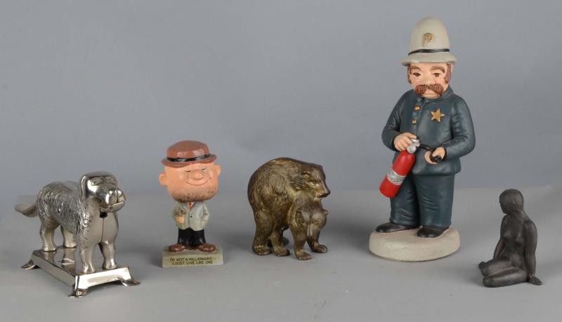 Appraisal: Lot Of Miscellaneous Figural Items Various figurines of animals and