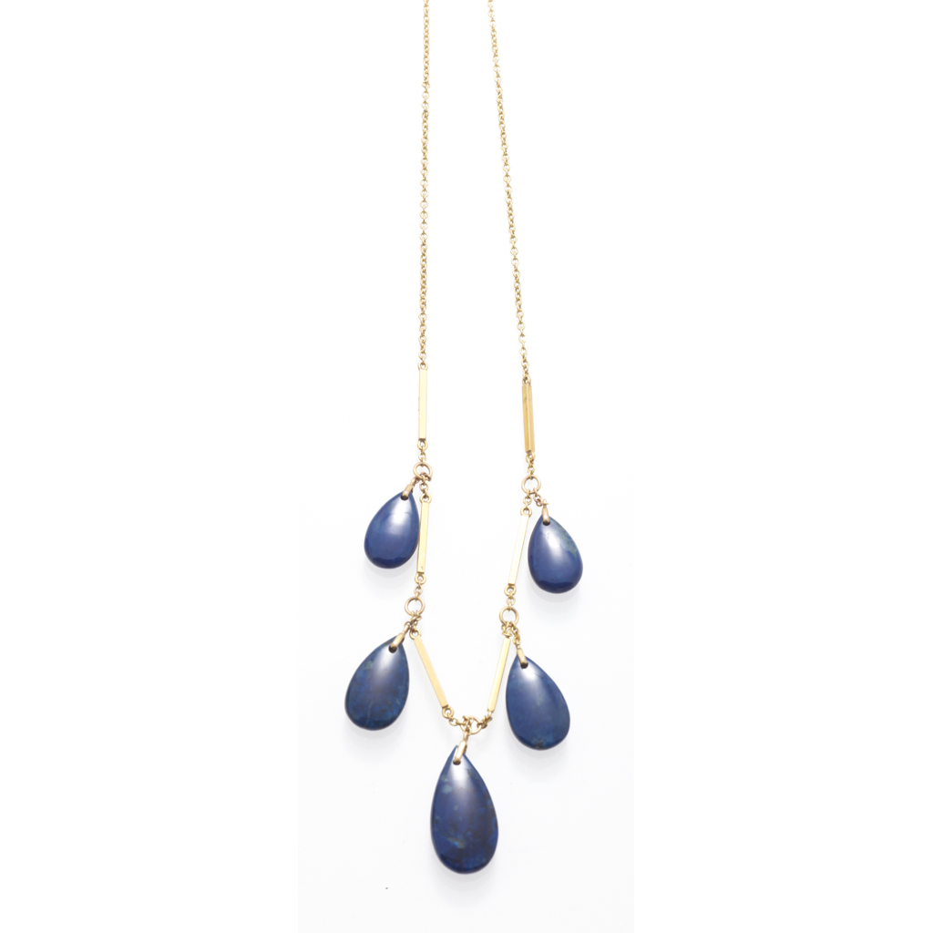 Appraisal: A lapis lazuli set necklace composed of yellow metal belcher