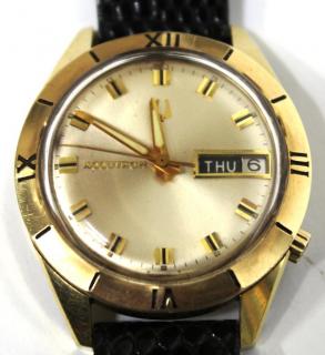 Appraisal: Bulova Accutron Vintage K Yellow Gold Watch The waterproof case