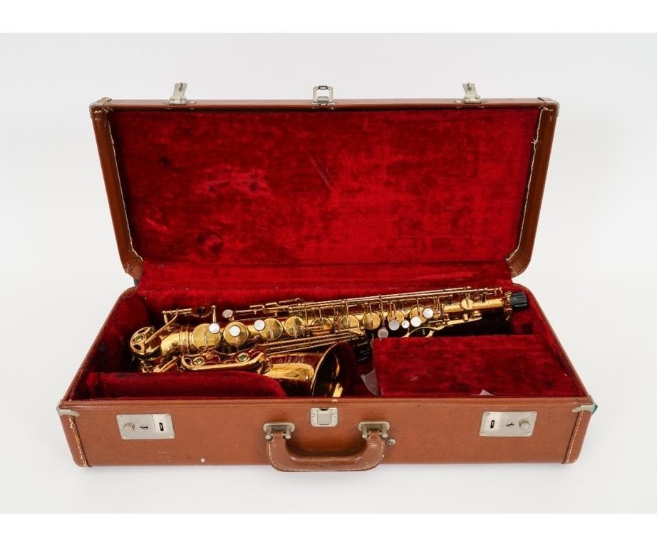 Appraisal: Selmer Mark VI made in France brass alto saxophone serial