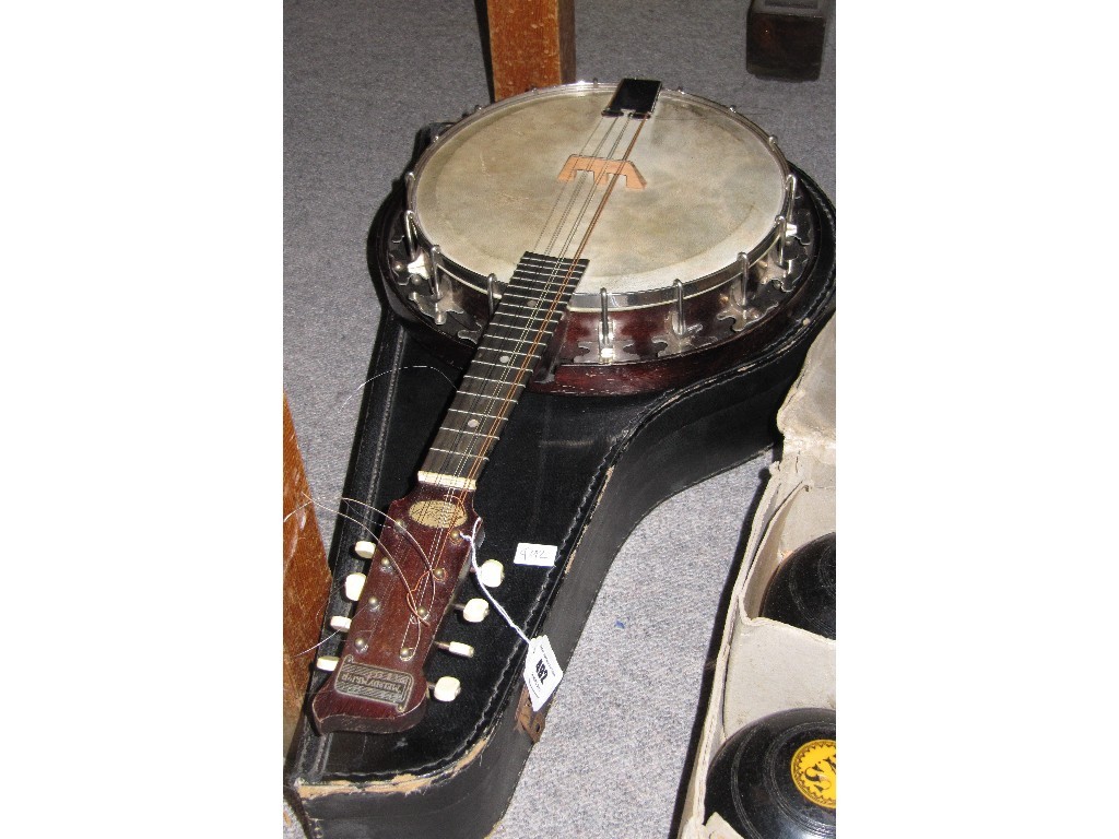 Appraisal: Fitzroy 'melody Maker' banjo in case