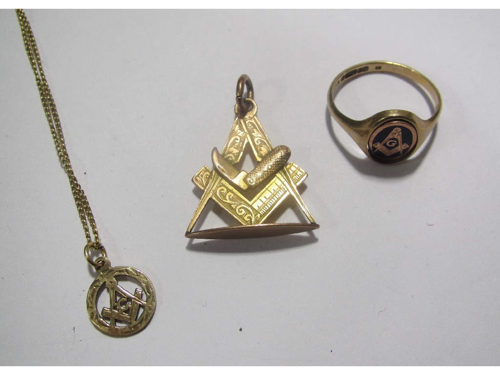 Appraisal: Three ct gold Masonic items to include swivel ring and