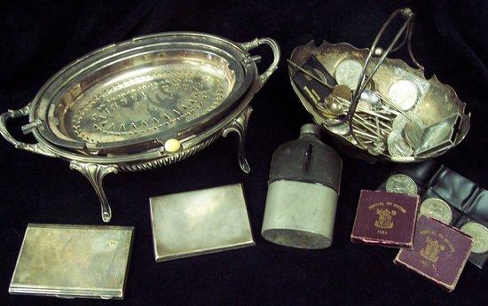 Appraisal: A silver cigarette box Birmingham sundry silver plate and coins