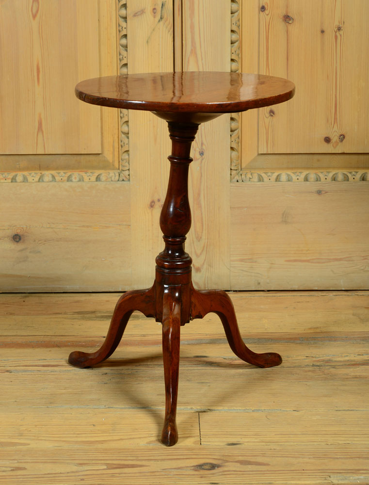 Appraisal: GEORGE II WALNUT TRIPOD TABLE Of typical form x in