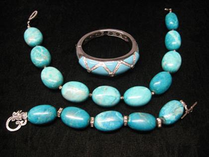 Appraisal: Turquoise and sterling necklace and bracelets Oval shaped turquoise bead