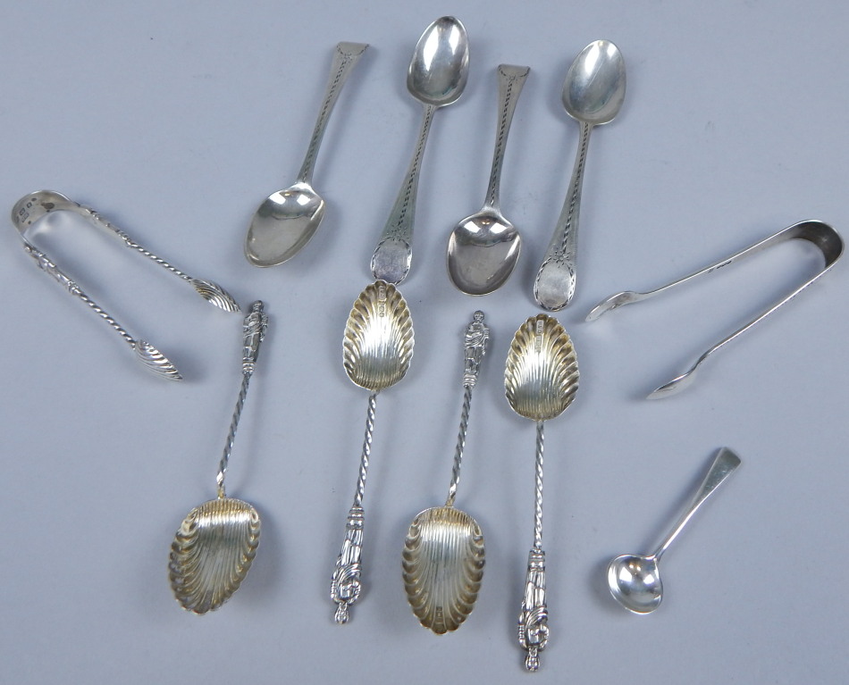 Appraisal: A collection of small silver to include Apostle spoons with