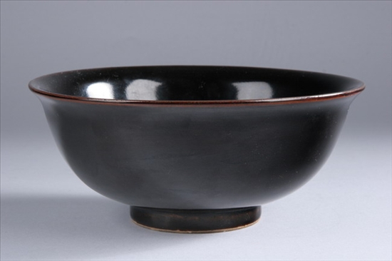 Appraisal: CHINESE MIRROR BLACK PORCELAIN BOWL Jiaqing period - in high