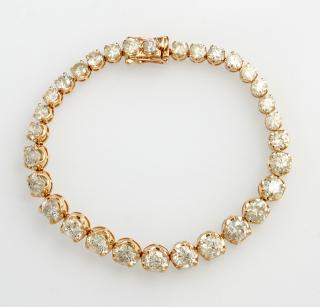 Appraisal: K Yellow Gold Link Bracelet each of the link K