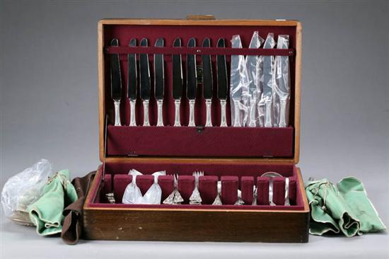 Appraisal: SET OF WALLACE STERLING FLATWARE One hundred and eleven pieces