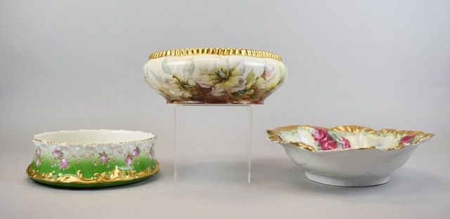 Appraisal: Continental Porcelain Serving Bowls All hand painted Signed T V