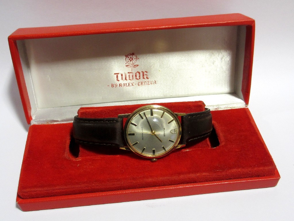 Appraisal: A gents mid th century ct gold cased Rolex Tudor