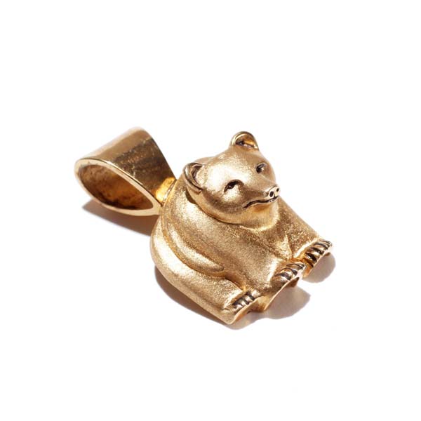 Appraisal: Gold K stylized bear charm pendant matte finish H dwt