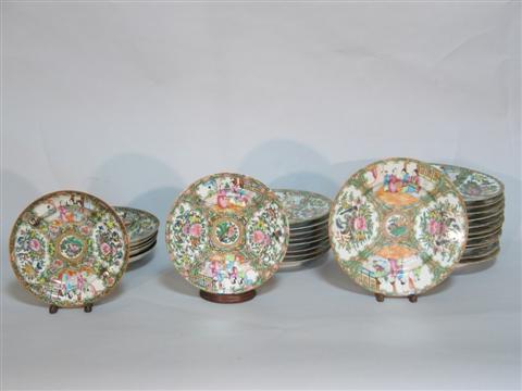 Appraisal: LOT OF TWENTY-SEVEN CHINESE ROSE MEDALLION PLATES Comprising dinner plates