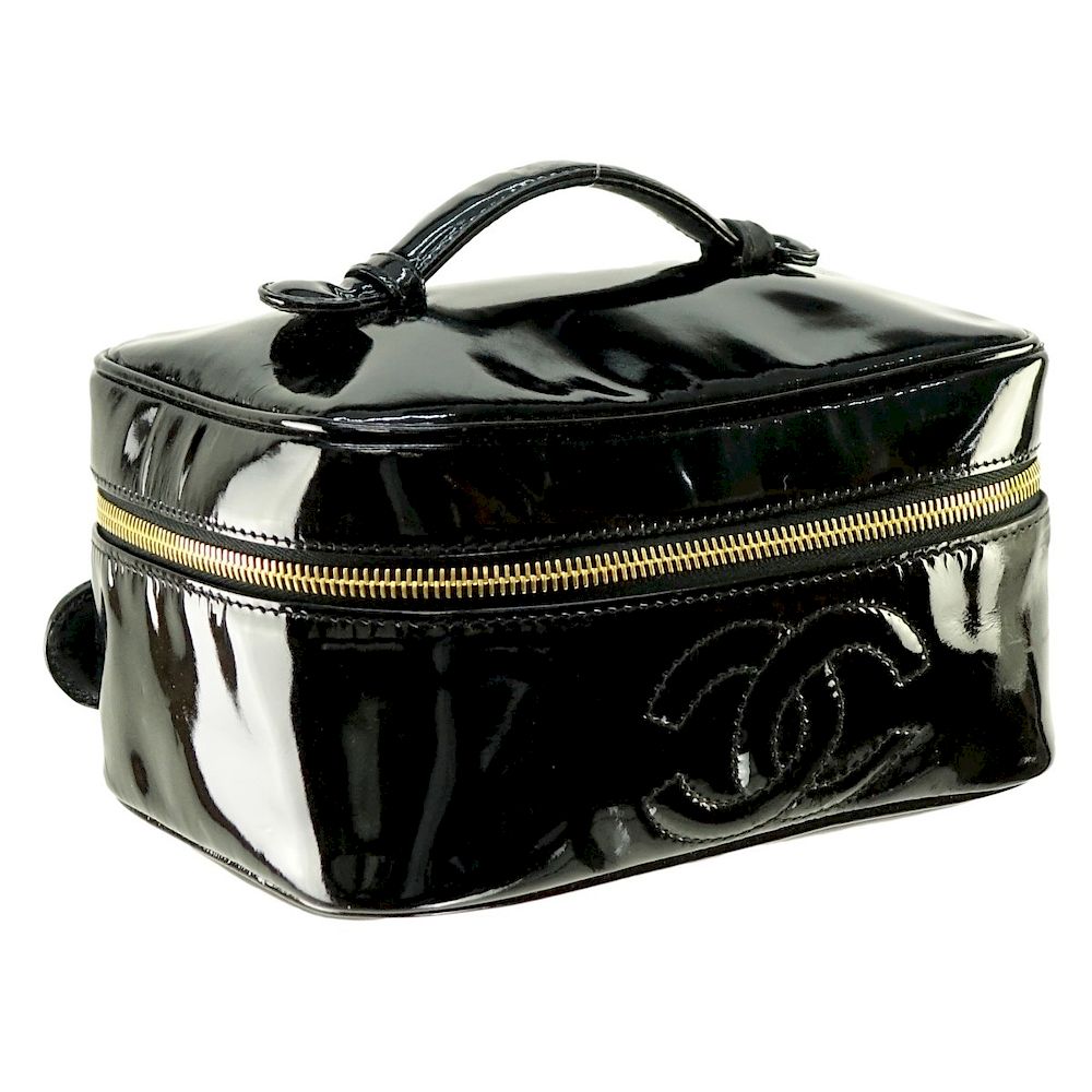 Appraisal: Chanel Black Patent Leather Cosmetic Bag Chanel Black Patent Leather