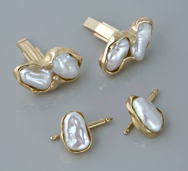 Appraisal: A cultured pearl and k gold dress set with cuff