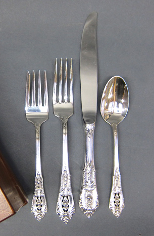 Appraisal: PIECE WALLACE STERLING FLATWARE CASE The flatware in the Rose