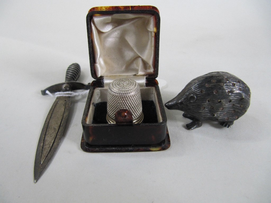 Appraisal: Lot comprising novelty silver pin cushion modelled as a hedgehog