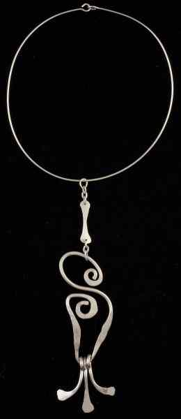 Appraisal: Alexander Calder Style Swirl Necklacehand hammered metal link pendant on