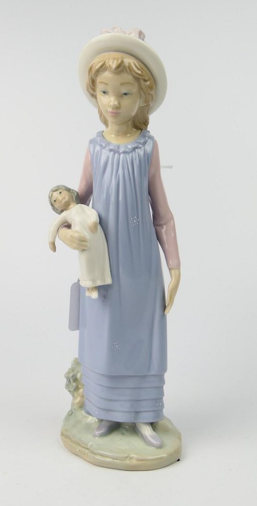 Appraisal: LLADRO FIGURINE GIRL WITH BABY DOLL GLOSSY Condition All lots