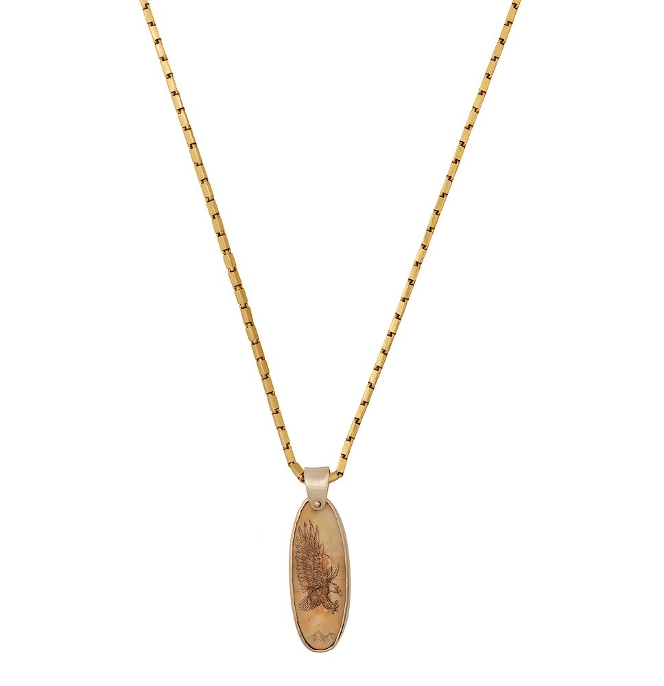 Appraisal: k Gold Necklace with Pendant Oval pendant with k gold