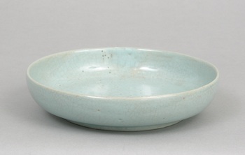 Appraisal: Chinese Junyao-Style Porcelain Brushwasher Shallow grayish-blue glazed brushwasher with short