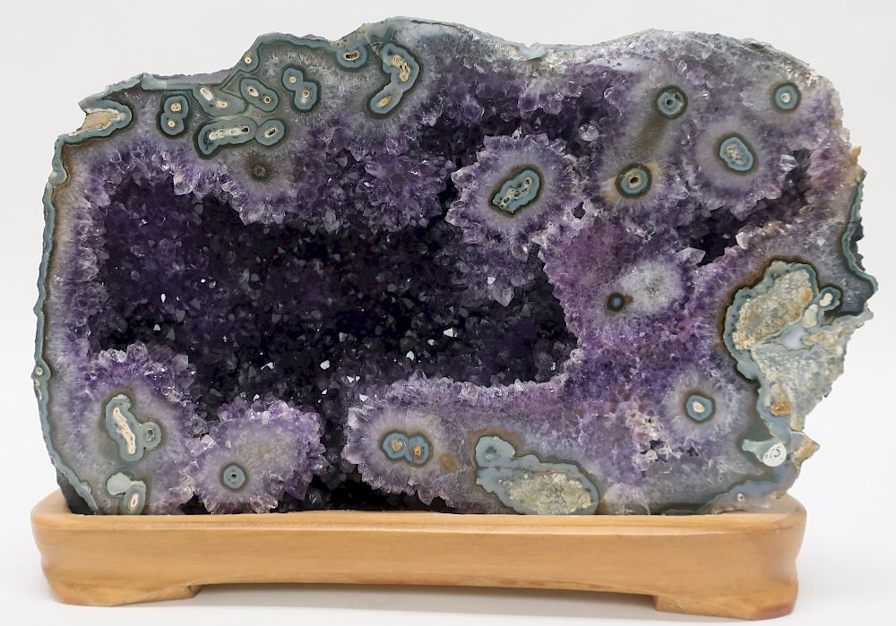 Appraisal: Amethyst Geode H x W x D Litchfield Auctions is