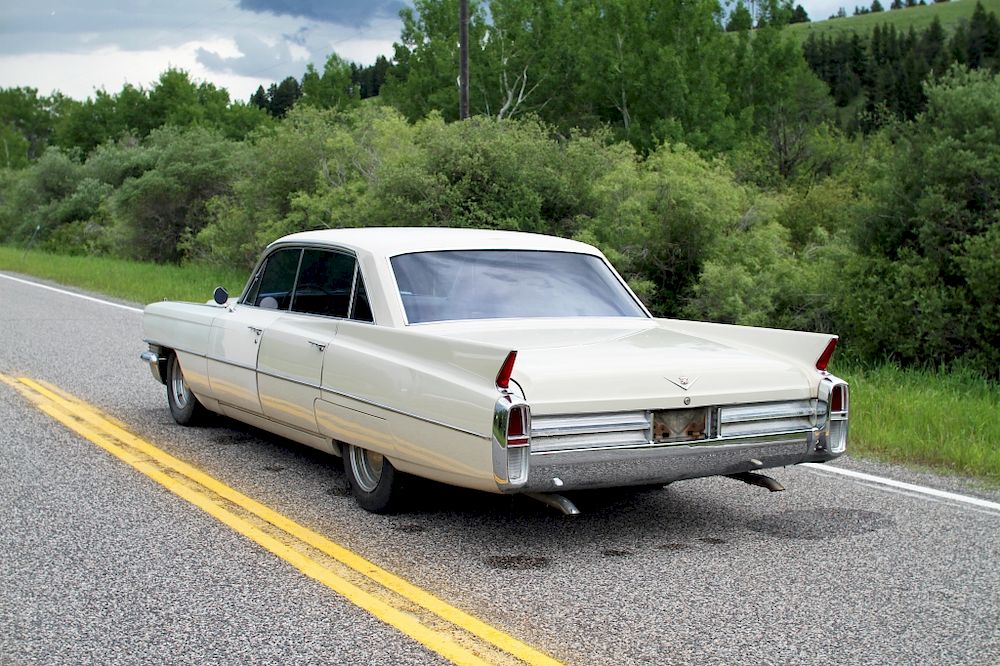 Appraisal: Cadillac Fleetwood Sedan w V Nothing is more nostalgic than