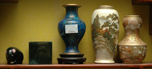 Appraisal: A SMALL COLLECTION OF CHINESE COLLECTABLES Including two Satsuma vases