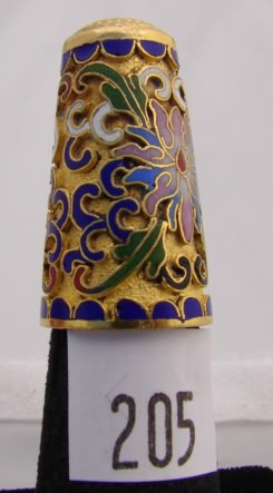 Appraisal: Asian style floral enamel thimble