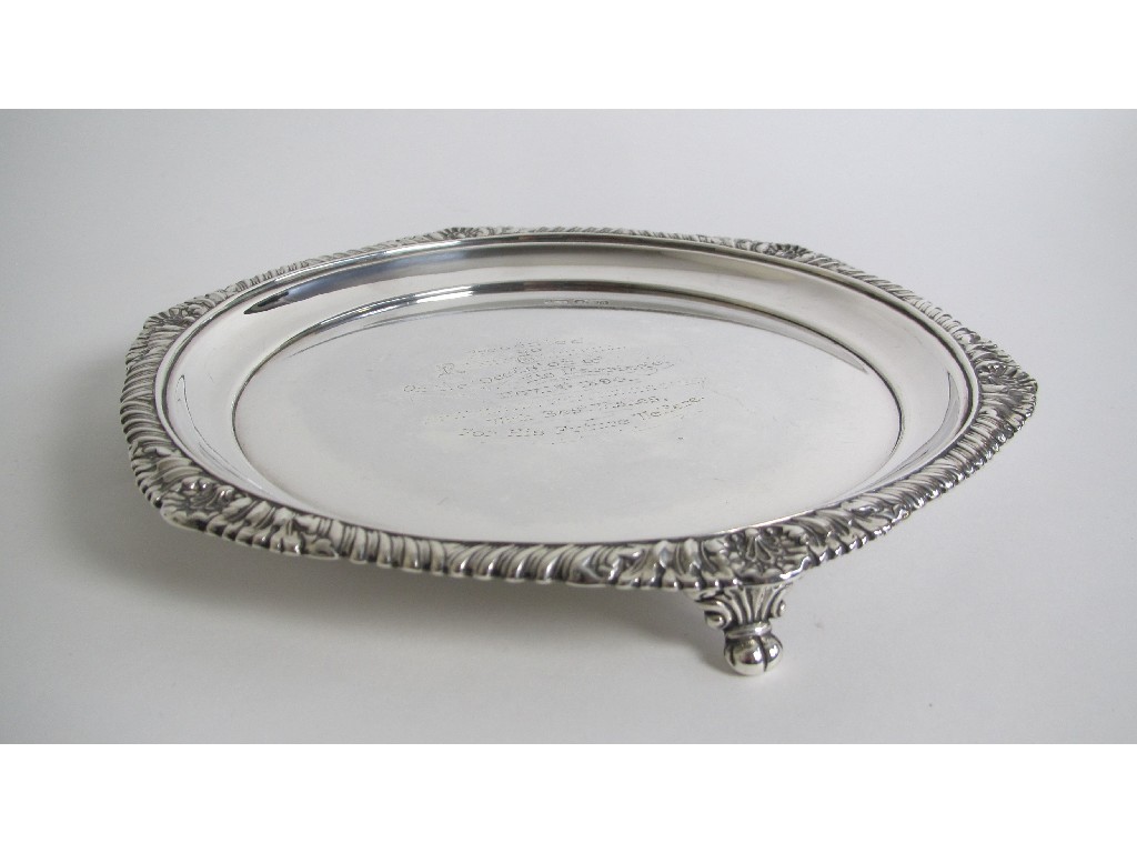 Appraisal: A silver presentation card tray with marriage inscription within a