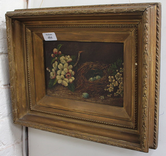 Appraisal: A DECORATIVE VICTORIAN OIL PAINTING still life of apple blossom