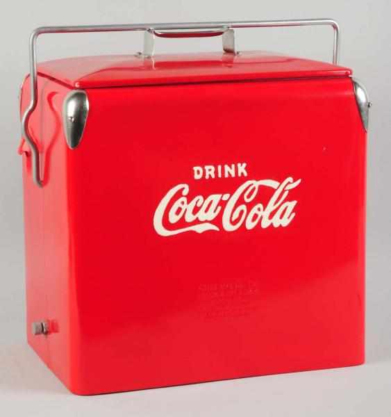 Appraisal: Coca-Cola Acton Picnic Cooler s Nicely restored and repainted interior