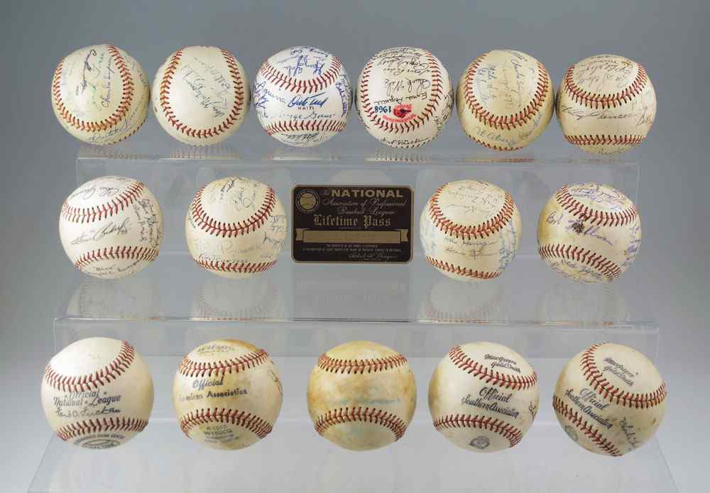 Appraisal: ASSORTED SPARTANBURG PEACHES SIGNED BASEBALLS A collection of baseballs from