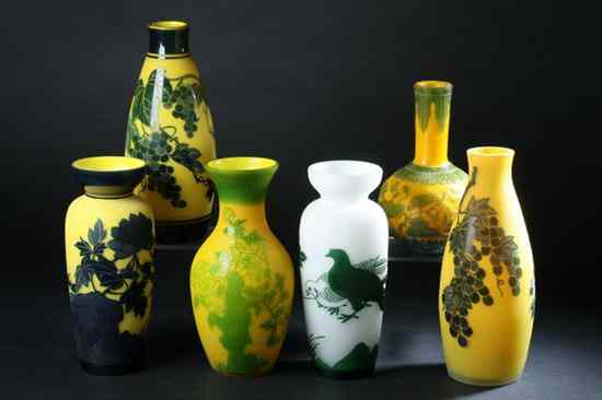 Appraisal: SIX CHINESE GREEN CUT TO YELLOW AND OPAQUE WHITE PEKING