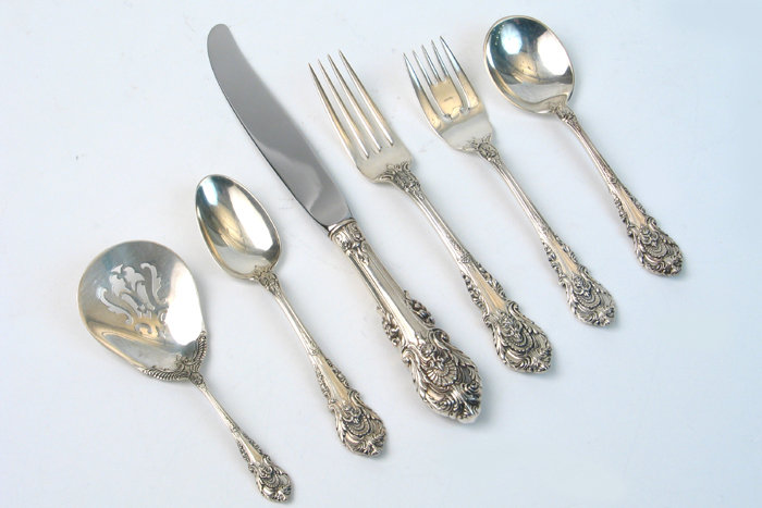 Appraisal: A SIXTY NINE PIECE WALLACE STERLING SILVER FLATWARE SET in