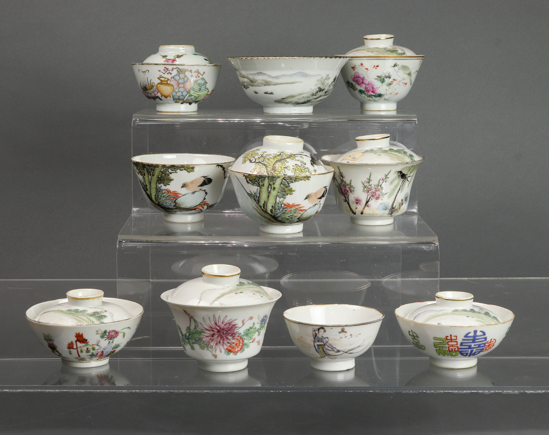 Appraisal: LOT OF CHINESE FAMILLE ROSE BOWLS AND LIDS lot of