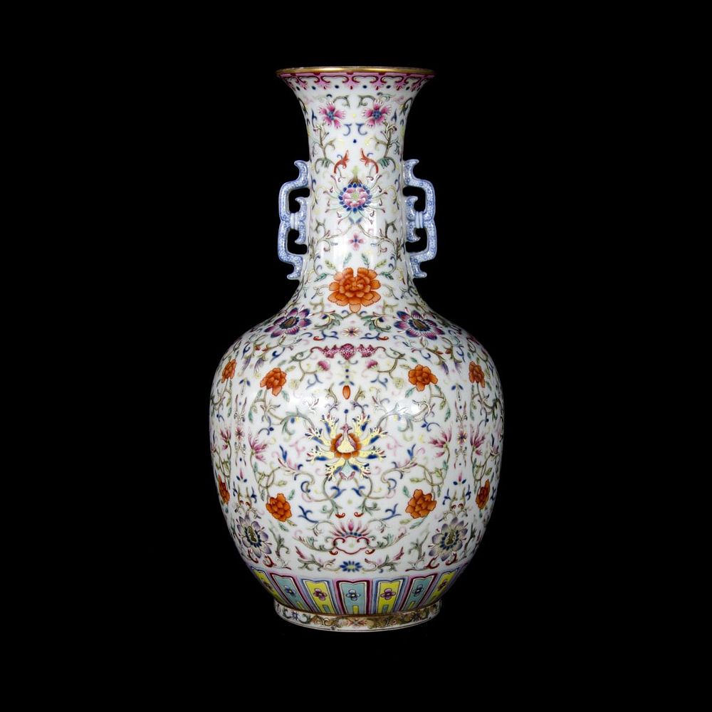 Appraisal: CHINESE PORCELAIN MARKED HANDLED VASE CHINESE PORCELAIN MARKED HANDLED VASE