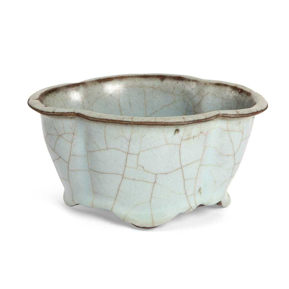 Appraisal: GE-TYPE CRACKLE-GLAZED LOBED WASHER POSSIBLY YUAN TO MING DYNASTY finely