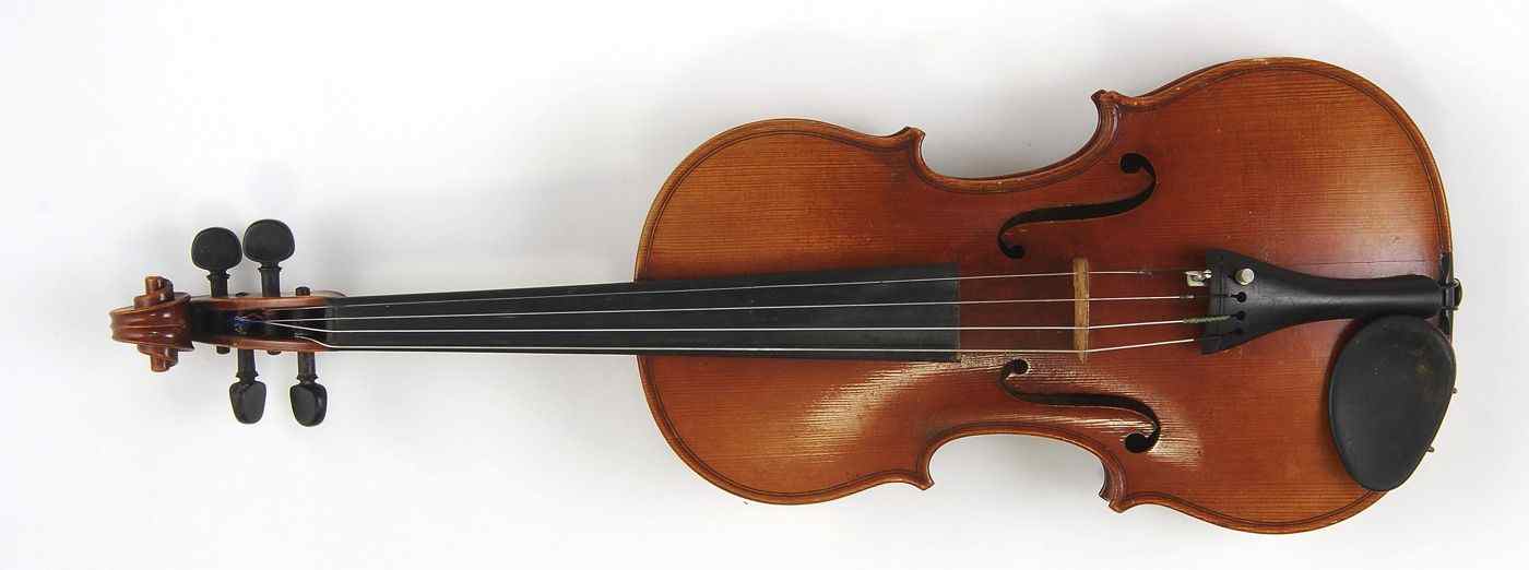 Appraisal: KURT GUTTER VIOLINMade in Markneukirchen Germany in Two-piece flamed maple