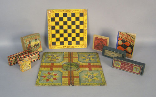 Appraisal: Group of early games to include checkers tiddly winks