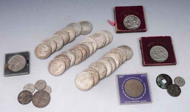 Appraisal: A COLLECTION OF COINS TO INCLUDE twenty seven South African