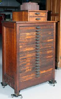 Appraisal: M and W MFG and Co Print tray cabinet with