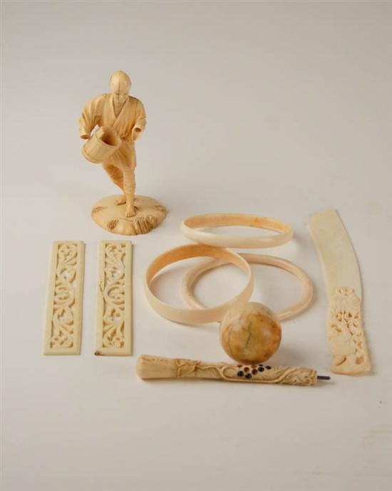 Appraisal: A Lot of Old Carved Ivory a damaged okimono of