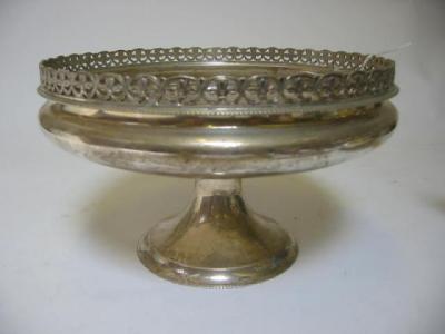 Appraisal: A FRUIT DISH maker Blackmore Fletcher Ltd London of circular