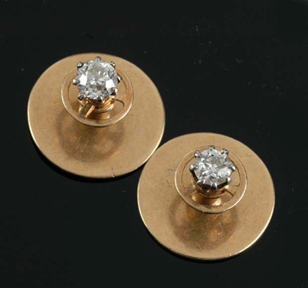 Appraisal: A pair of diamond shirt studs by Gaunt Each stud