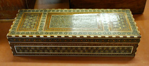 Appraisal: An Islamic inlaid glove box and cover set with bone